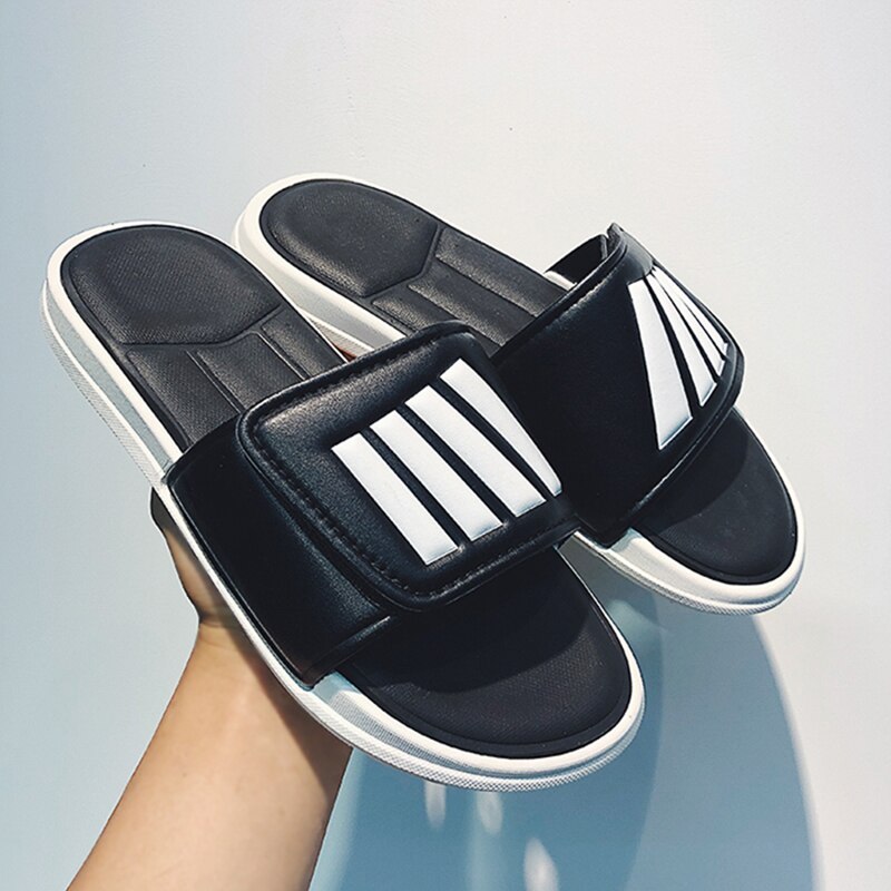 Men Casual Beach Shoes Black White Men Travel Slippers Beach Slippers Mens Comfortable Bathroom Slippers