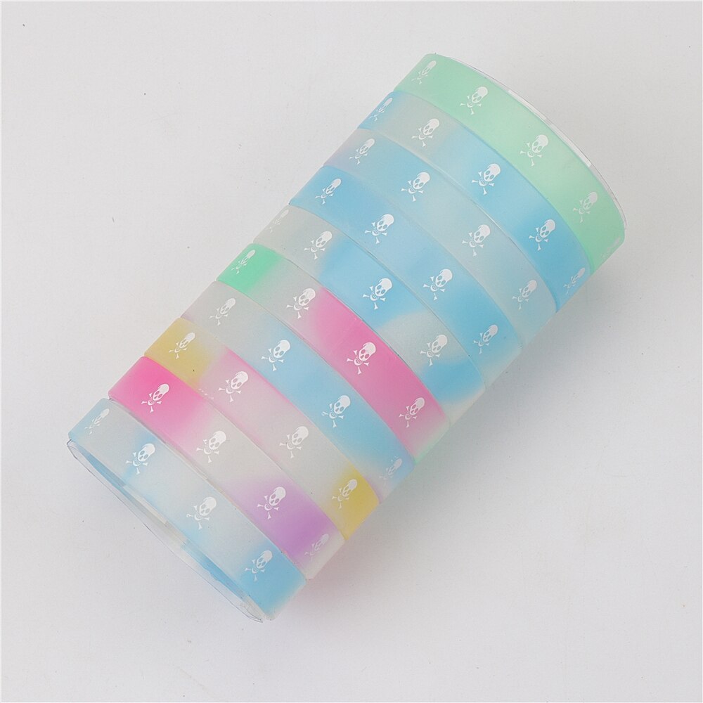 10 pz/lotto moda uomo Silicone bagliore notturno polsino luminoso braccialetti dell'amicizia gioielli per le donne Mix Style Club regali per feste: Skull