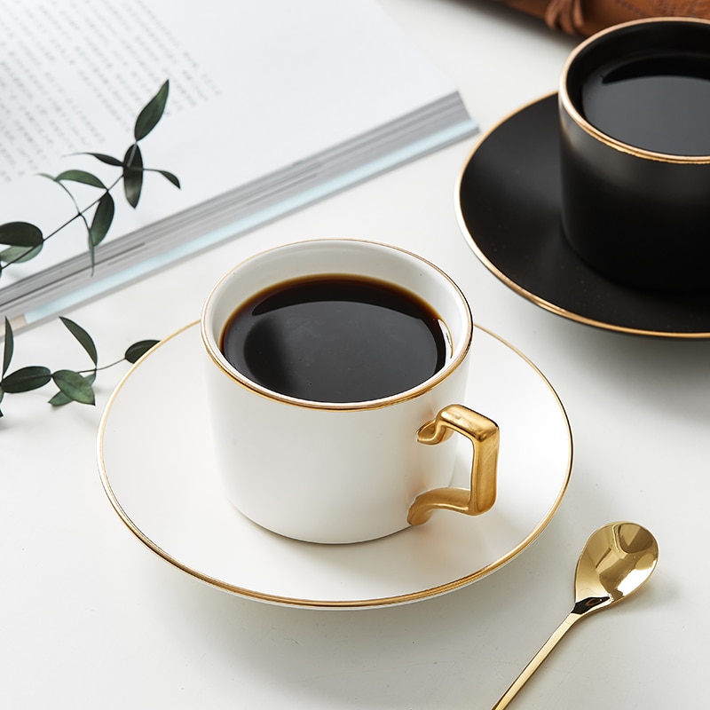 Let luksus nordisk kaffesæt kaffekop og underkop sæt britisk te sæt guldmaleri 200ml simpelt