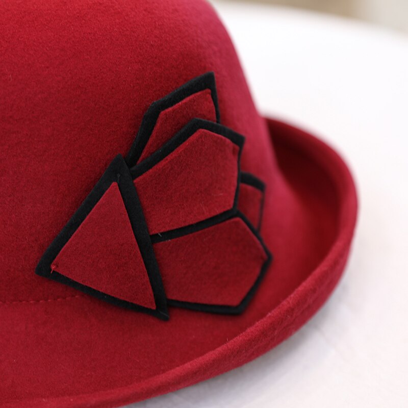 H291 Ladies Wool Fedoras Hat Women Fall Winter Korean Woolen Felt Cap Female British Retro All-match Cloche Church Caps