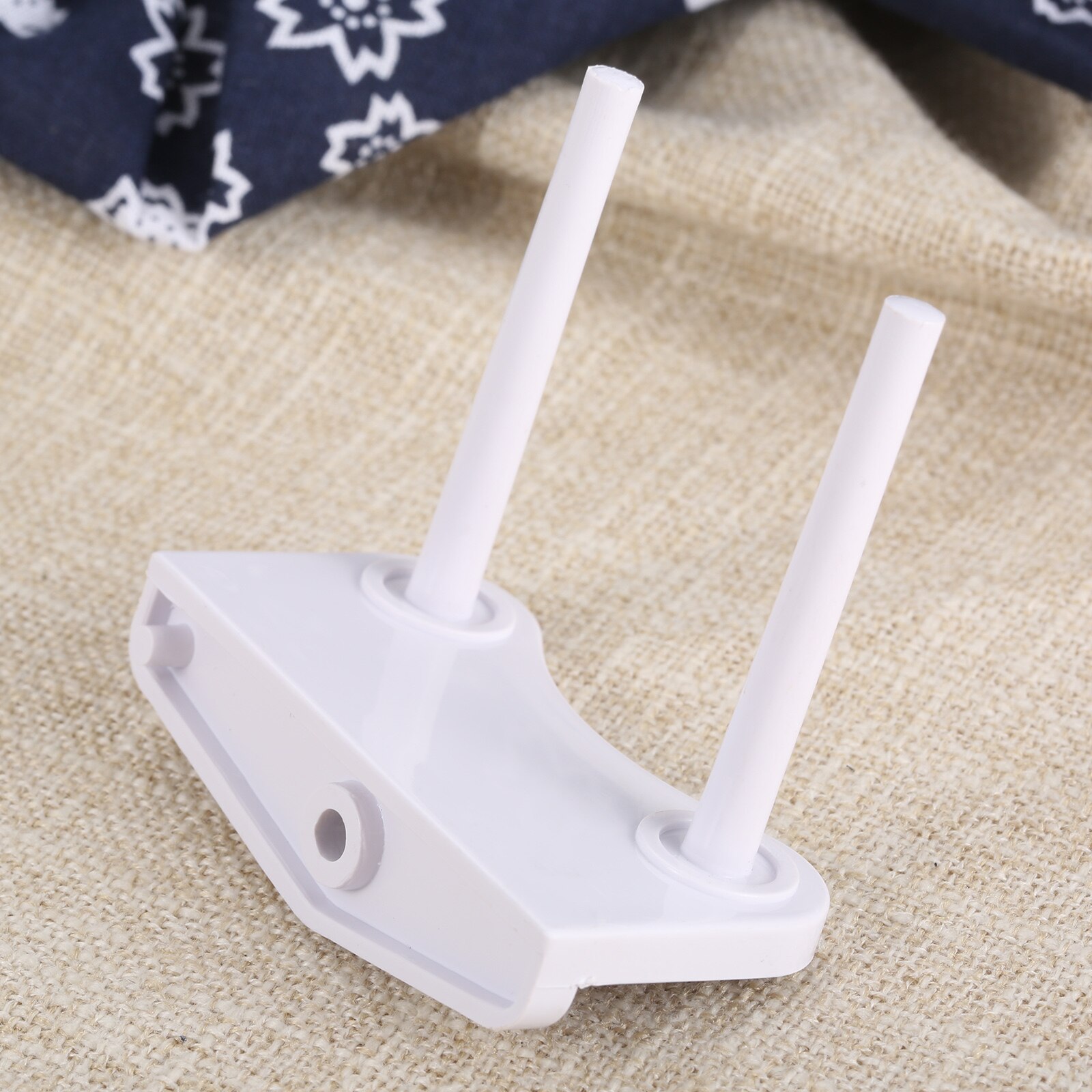 Sewing Machine Spool Pin Screw-On Spare Parts Accessories for Brother 320 360 451 461 661 681 741 751 761 1681 1781 XL851 XL1351