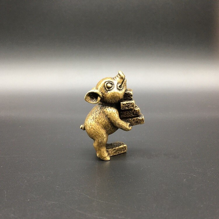 Samlerobjekt kinesisk messing udskåret dyr stjernetegn gris flytte mursten udsøgte små statuer