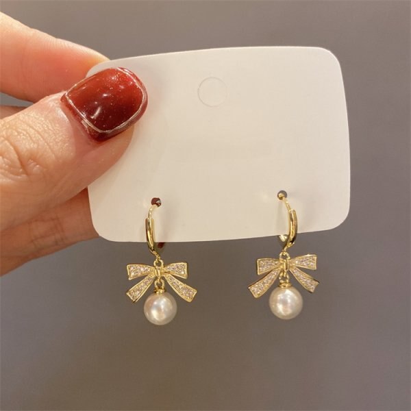 Boucles d'oreilles coréennes élégantes en Imitation de perles pour femmes, bijoux brillants en strass, à la , pour fête de mariage, pour amis: ER22Y0198