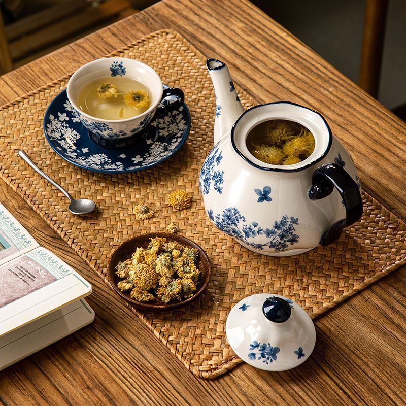 Tazas y platillos de café de porcelana blanca y azul, juego de serie, taza de té de cerámica para el hogar, artículos para beber exquisitos Retro franceses de alta gama