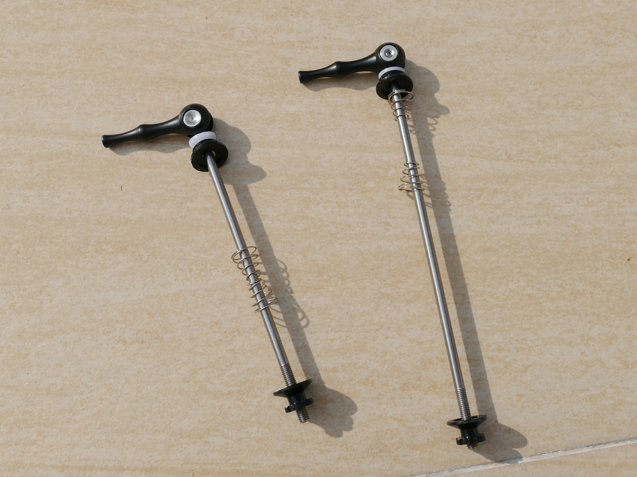 QR-1 Black Titanium Quick Release Skewer For MTB / Road Wheel Titanium Lightest Quick-Release Including 1 Pair