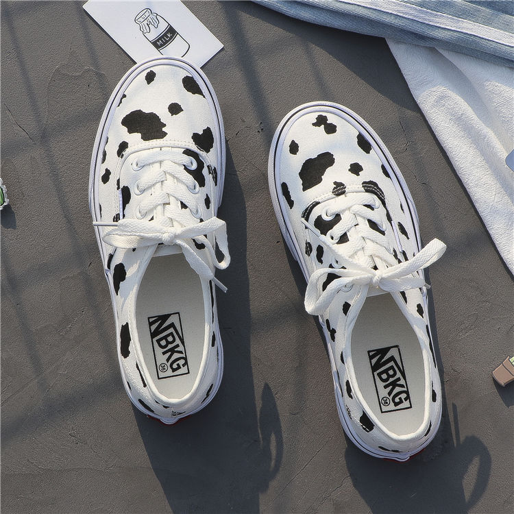 Ręcznie malowane krowy brezentowych butów kobiet 2021 wiosna nowych studentów koreańskiej wersji Ulzzang Harajuku Sneakers Sneakers kobiet buty E0-07: WHITE / 38