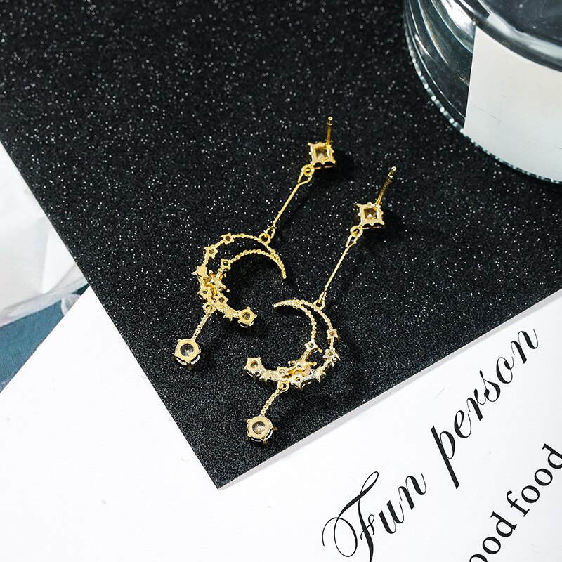¡Novedad de ! Pendientes coreanos bonitos de cristal brillante a la para mujer, pendientes largos elegantes de modelado de Luna de metal huecos finos