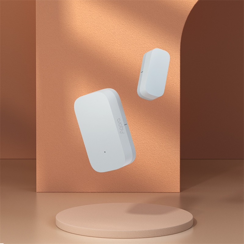 New aqara  e1 smart window and door sensor, zigbee 3,0, works with homekit and the mi home app for smart home use.