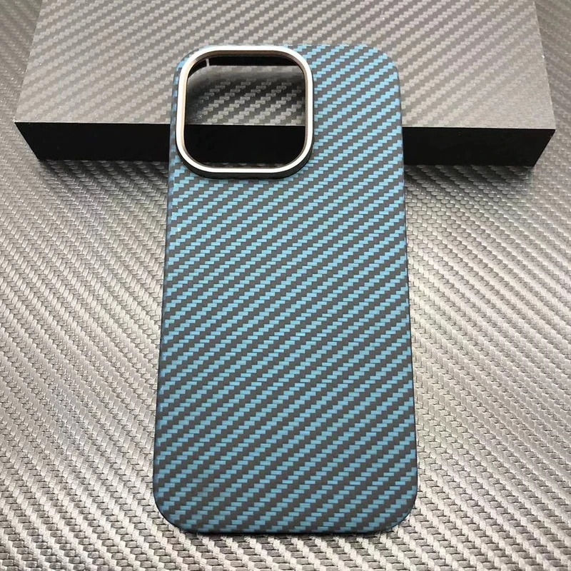 Custodia per telefono in fibra aramidica di lusso vera fibra di carbonio lussuosa colorata ultrasottile adatta per coperchio posteriori iPhone 15 16 14 pro Max: Per iphone14 (6.1 ") / Cielo Blu
