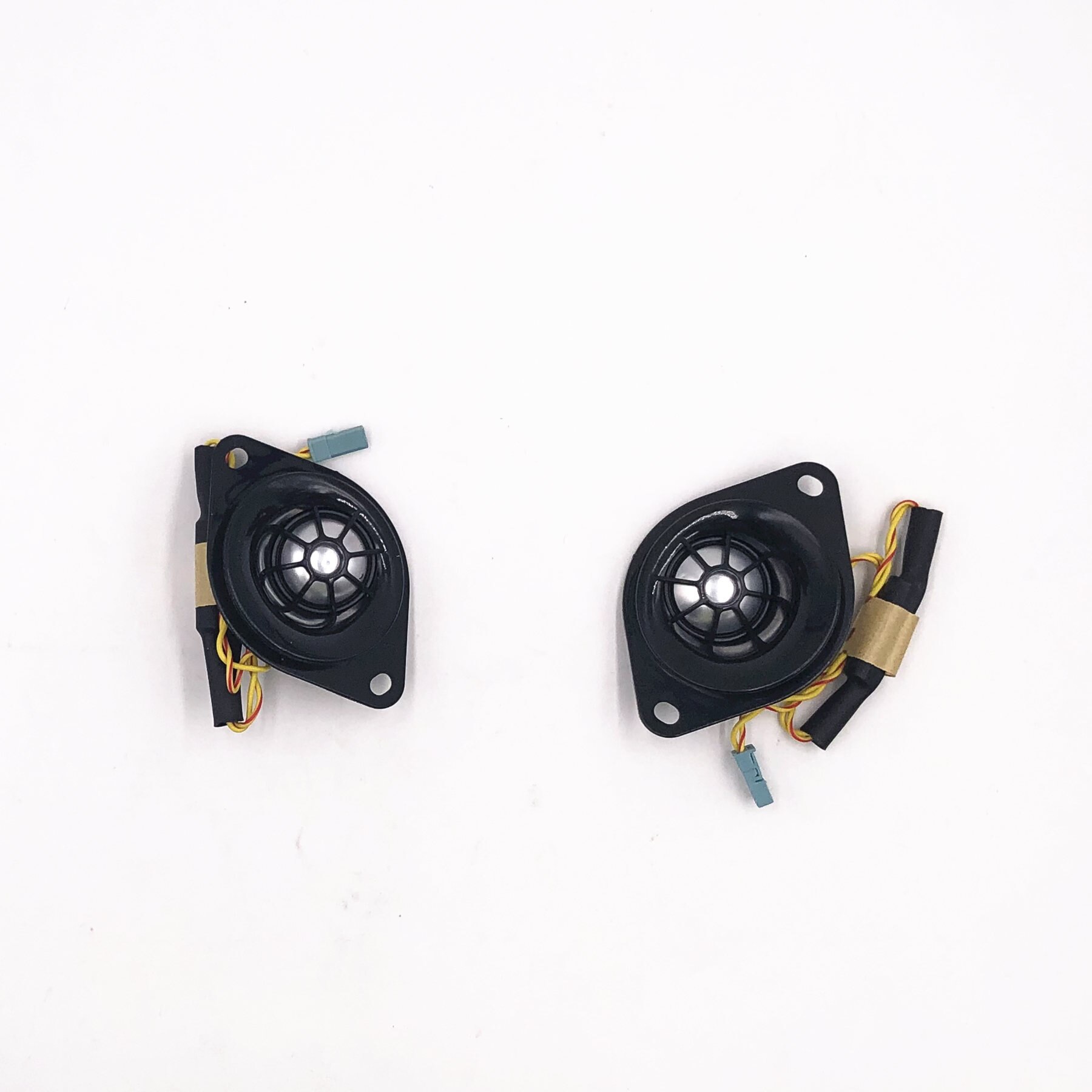 Bilhøyttaler for bmw  f10 f11 5 -serie høyttaler bil interiør front diskanthøyttaler deksel høyttaler wire abs materiale original modell: 2 stk koffert diskant