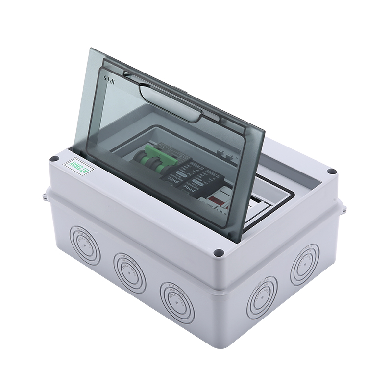 Caja combinadora Solar fotovoltaica PV con protección contra rayos 1 en 1 salida DC 600V fusible MCB SPD caja impermeable IP65 al por mayor