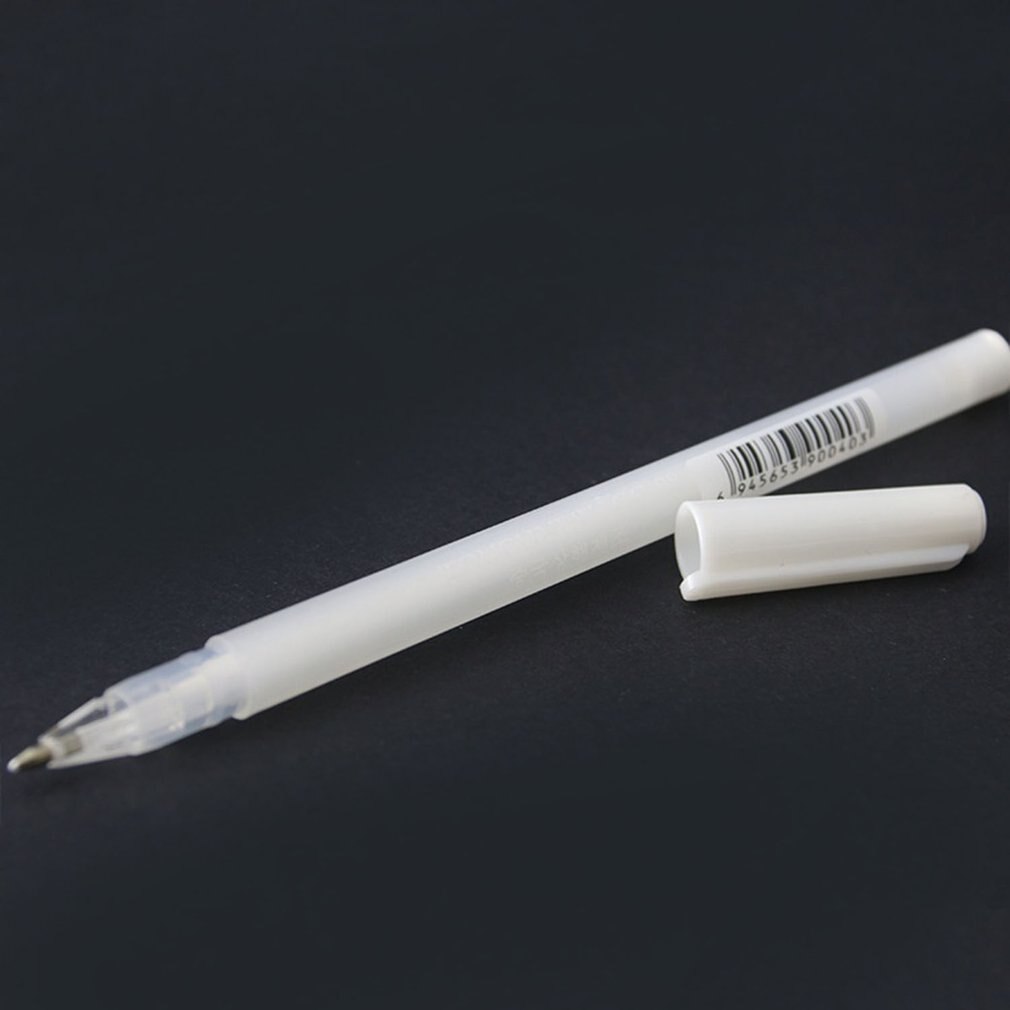 1 pcs Highlight pen black card hand-painted white marker white marker pen sign