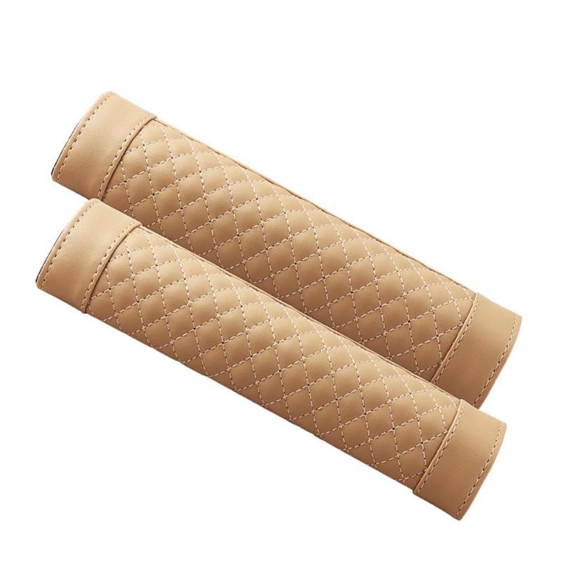 2 stk bilsikkerhetsbelte dekker pu lær skulderbeskyttelse pute polstring sikkerhet skulderbeskyttelse auto interiør tilbehør: beige