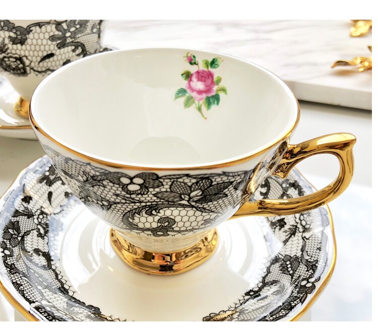 Engels Afternoon Koffie Kopje Thee Bone China Schotel Keramische Dessert Westerse Goud Luxe Tazas Para Cafe Kop En Schotel Set AA60BD